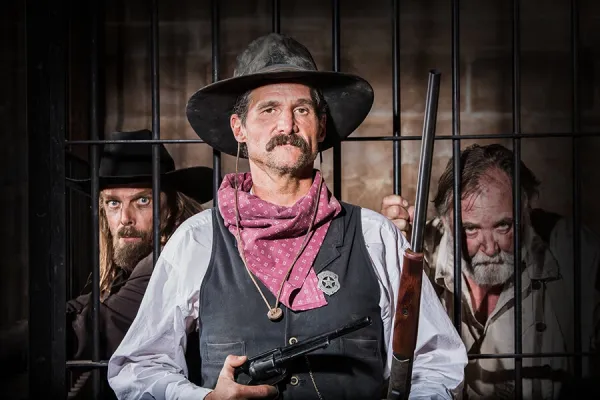 Escape Masters Western Jail